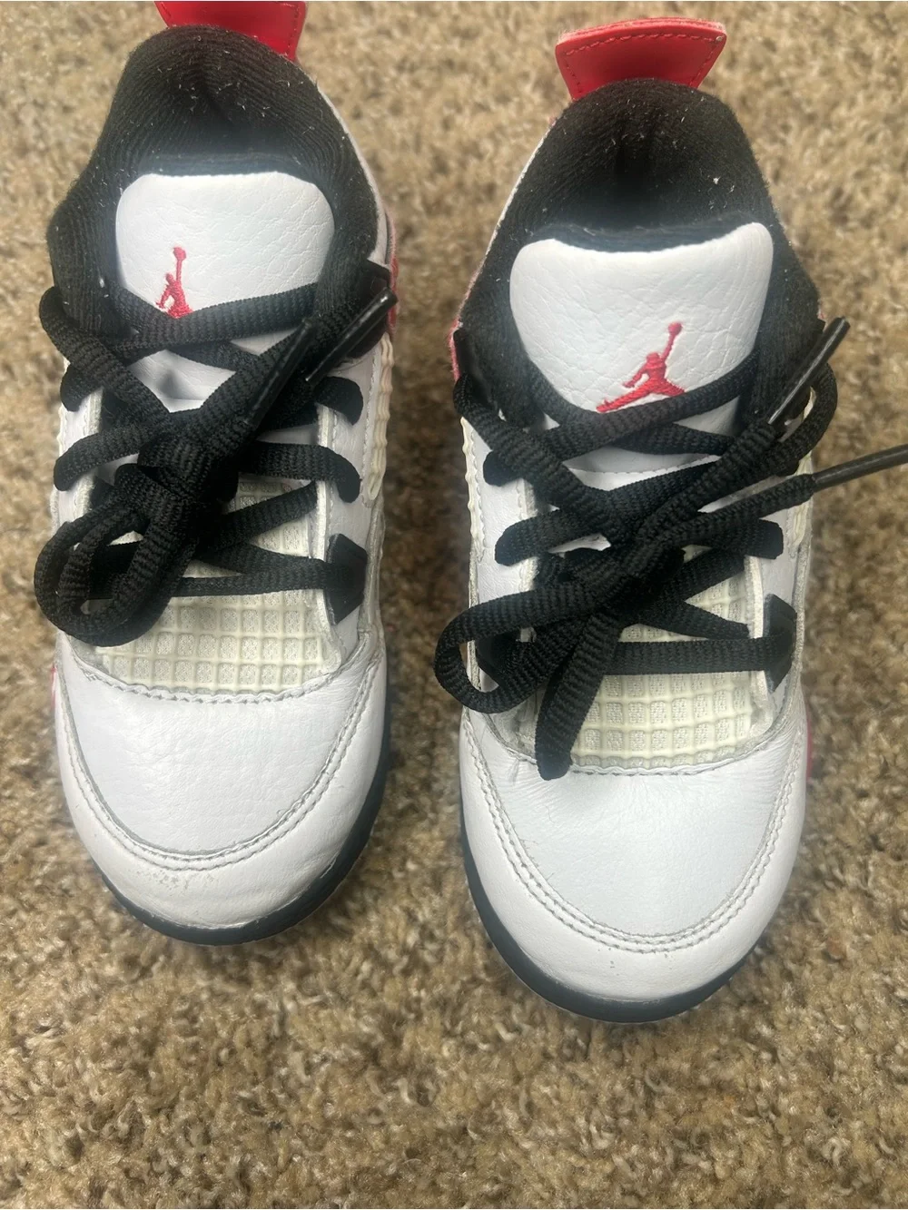 four pairs of shoes that need to be repair look at pictures